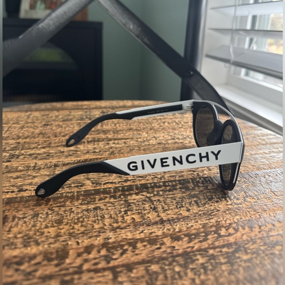 Givenchy 50mm Round Sunglasses - Unisex - Picture 10 of 10